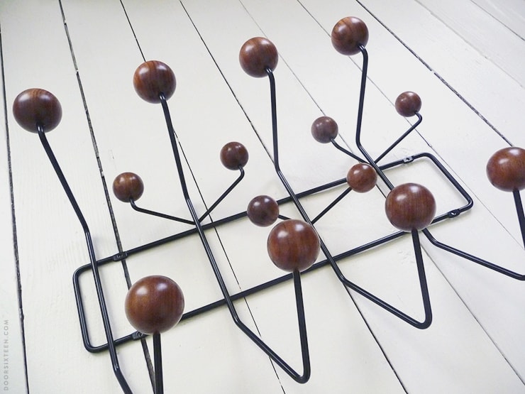 Eames Hang-It-All, walnut - doorsixteen.com