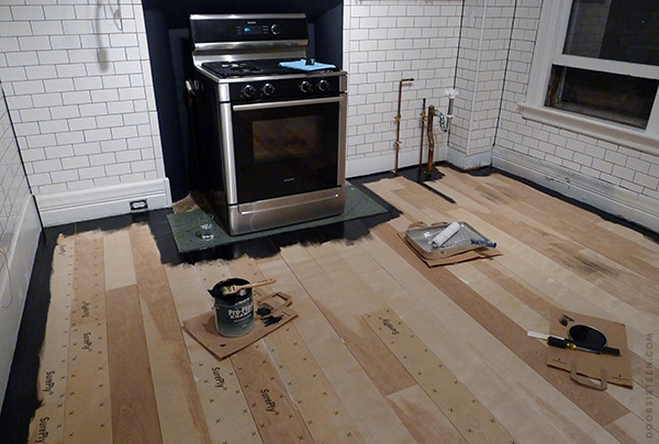 doorsixteen_kitchenfloor_cuttingin