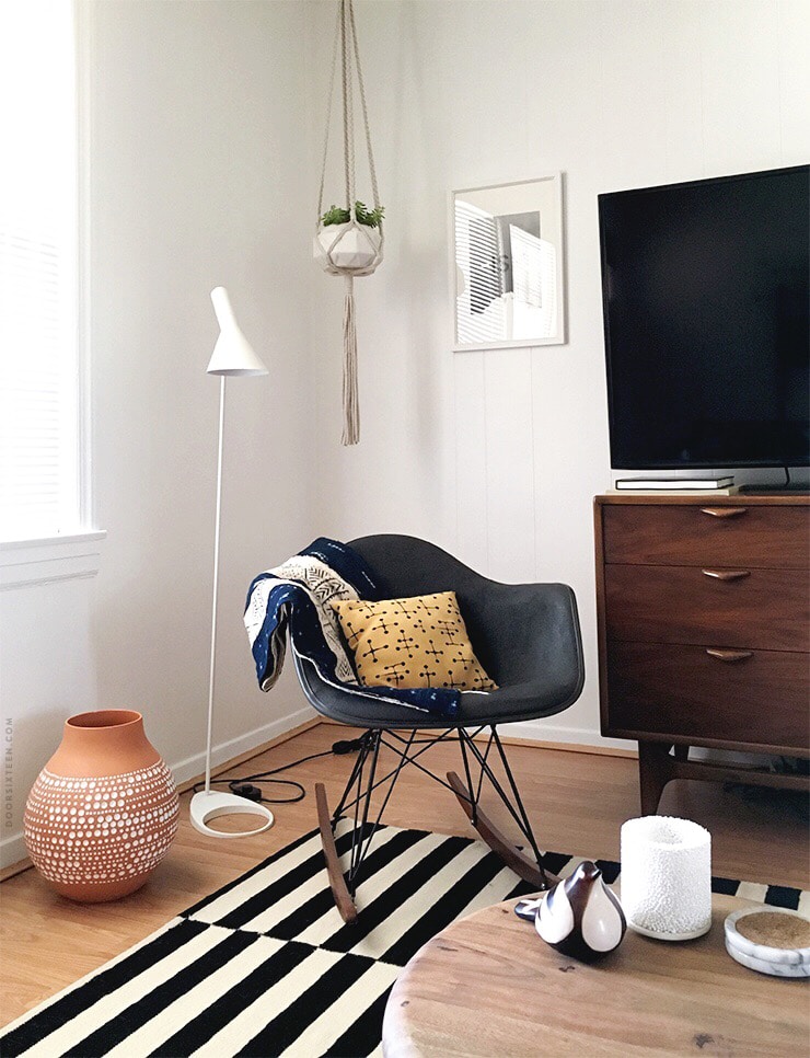 Living room makeover - doorsixteen.com